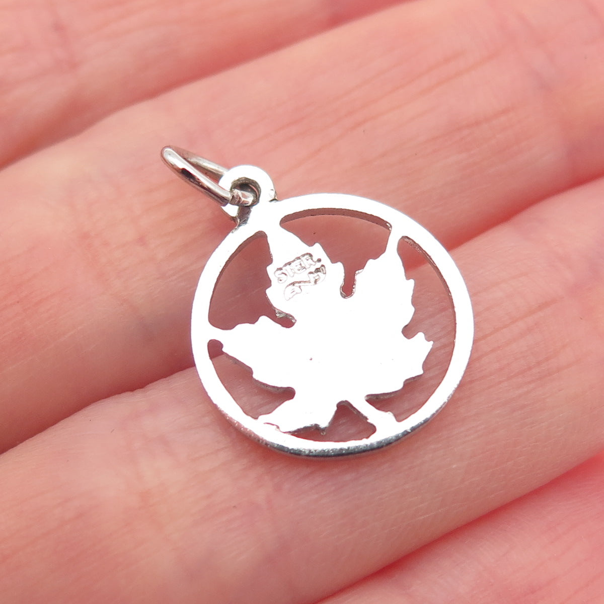 925 Sterling Silver Vintage Canadian Maple Leaf Mini Charm Pendant