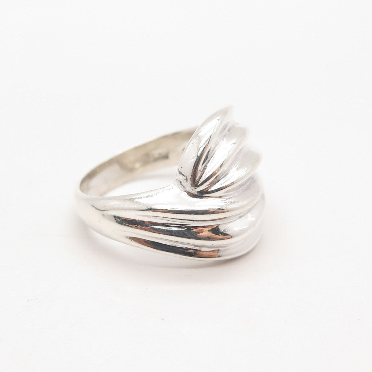 925 Sterling Silver Vintage Ribbed Ring Size 8.25