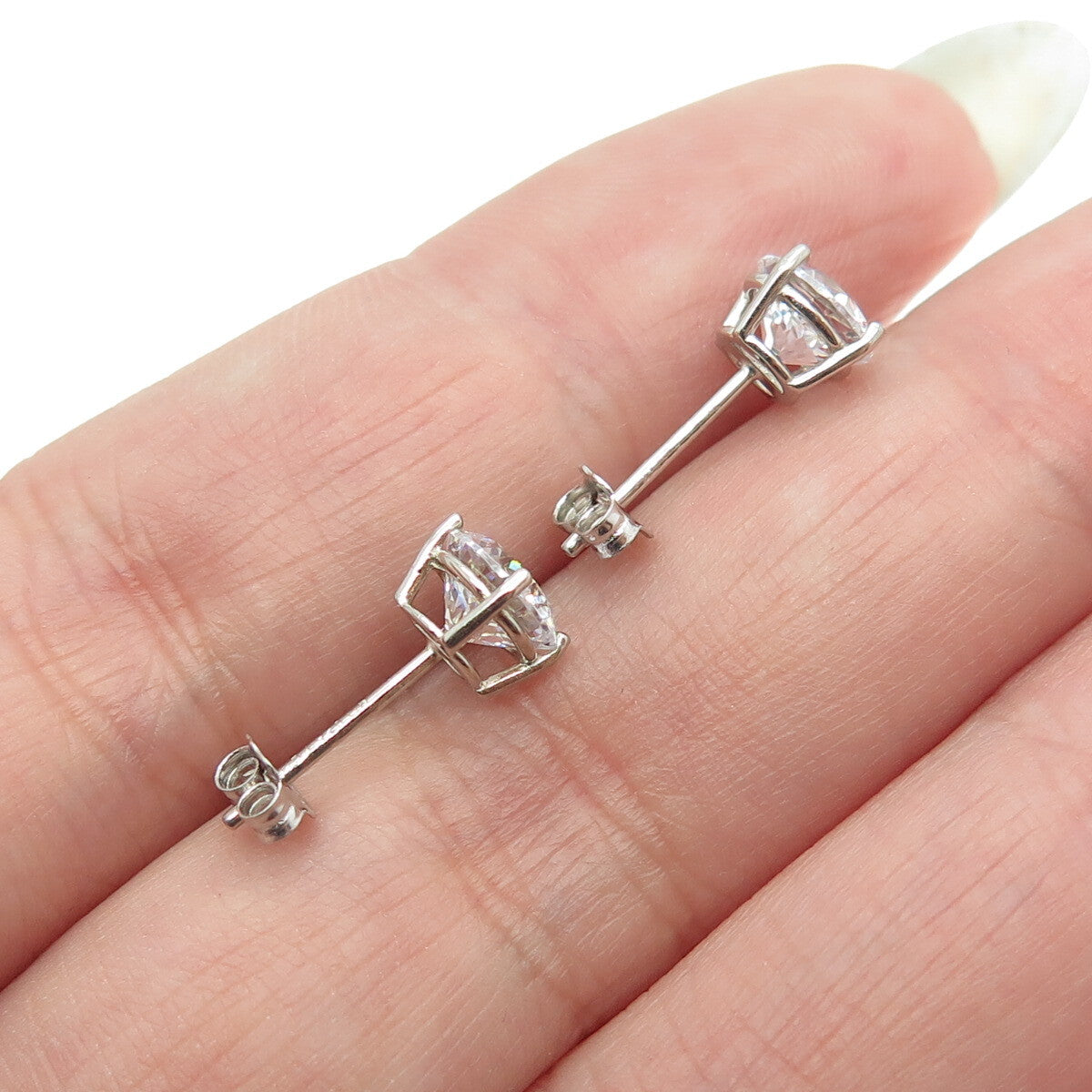 DEE BERKLEY JEWELRY 925 Sterling Silver Round-Cut Shaped C Z Stud Earrings