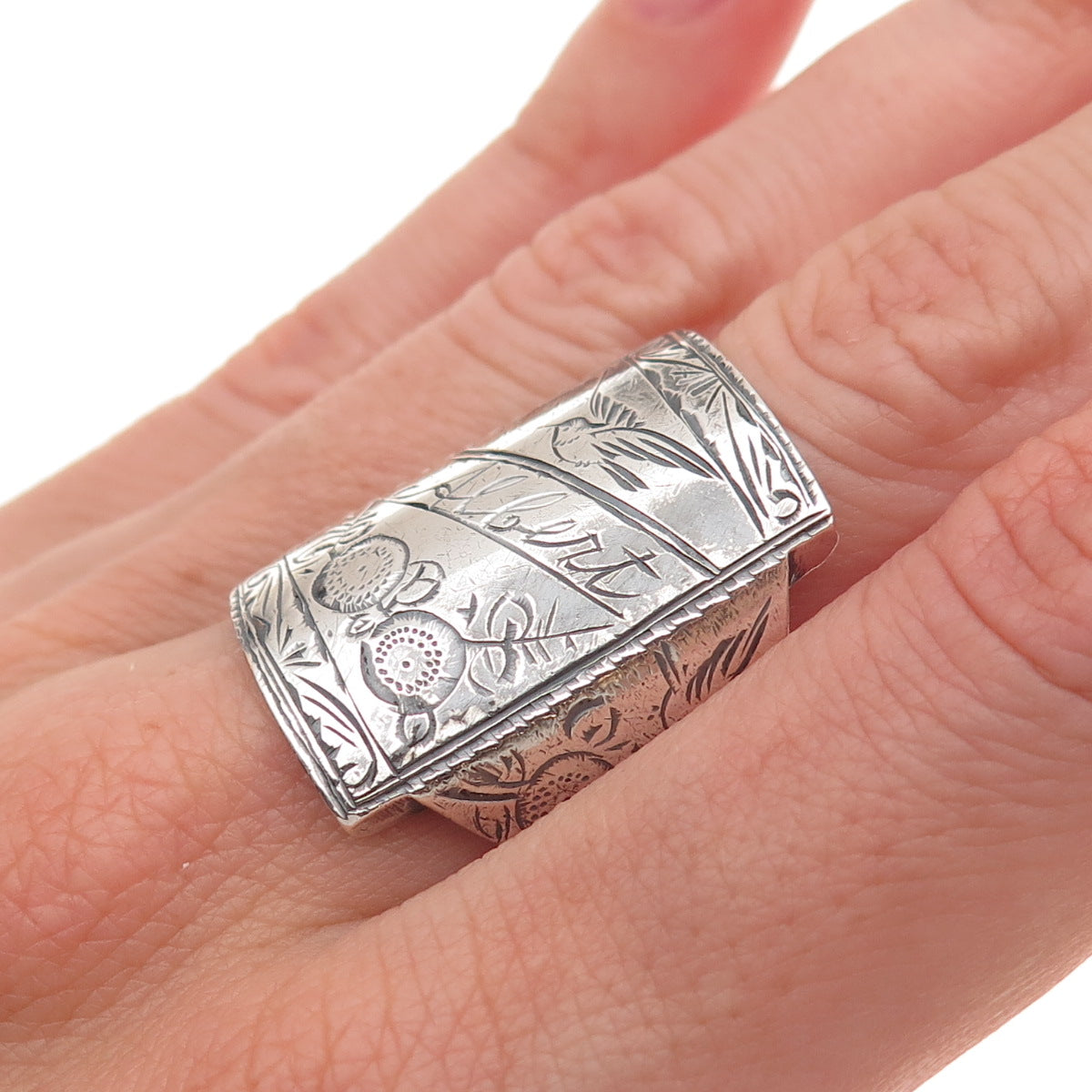 925 Sterling Silver Antique 1947 Korea Engraved Albert Name Ring Size 9