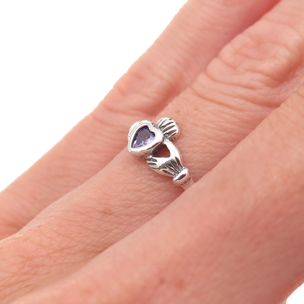 925 Sterling Silver Vintage Lavender C Z Irish Claddagh Oxidized Ring Size 5