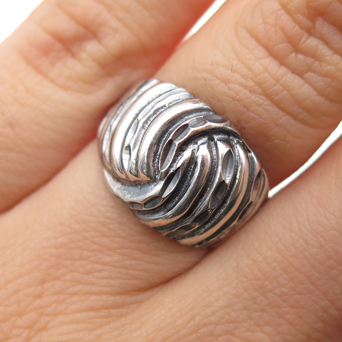 925 Sterling Silver Vintage Modernist Yin Yang Oxidized Ring Size 6