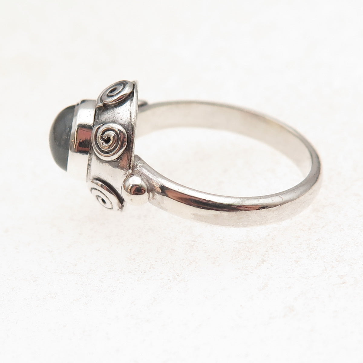925 Sterling Silver Vintage Real Moonstone Spiral Oxidized Ring Size 7.5