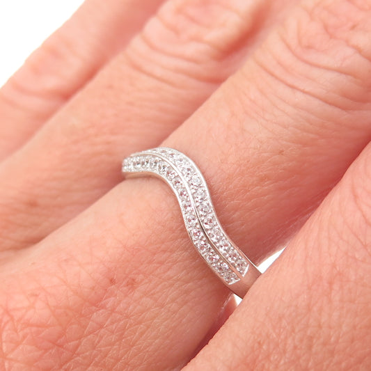 Jeulia 925 Sterling Silver Round-Cut C Z Wavy Ring Size 8