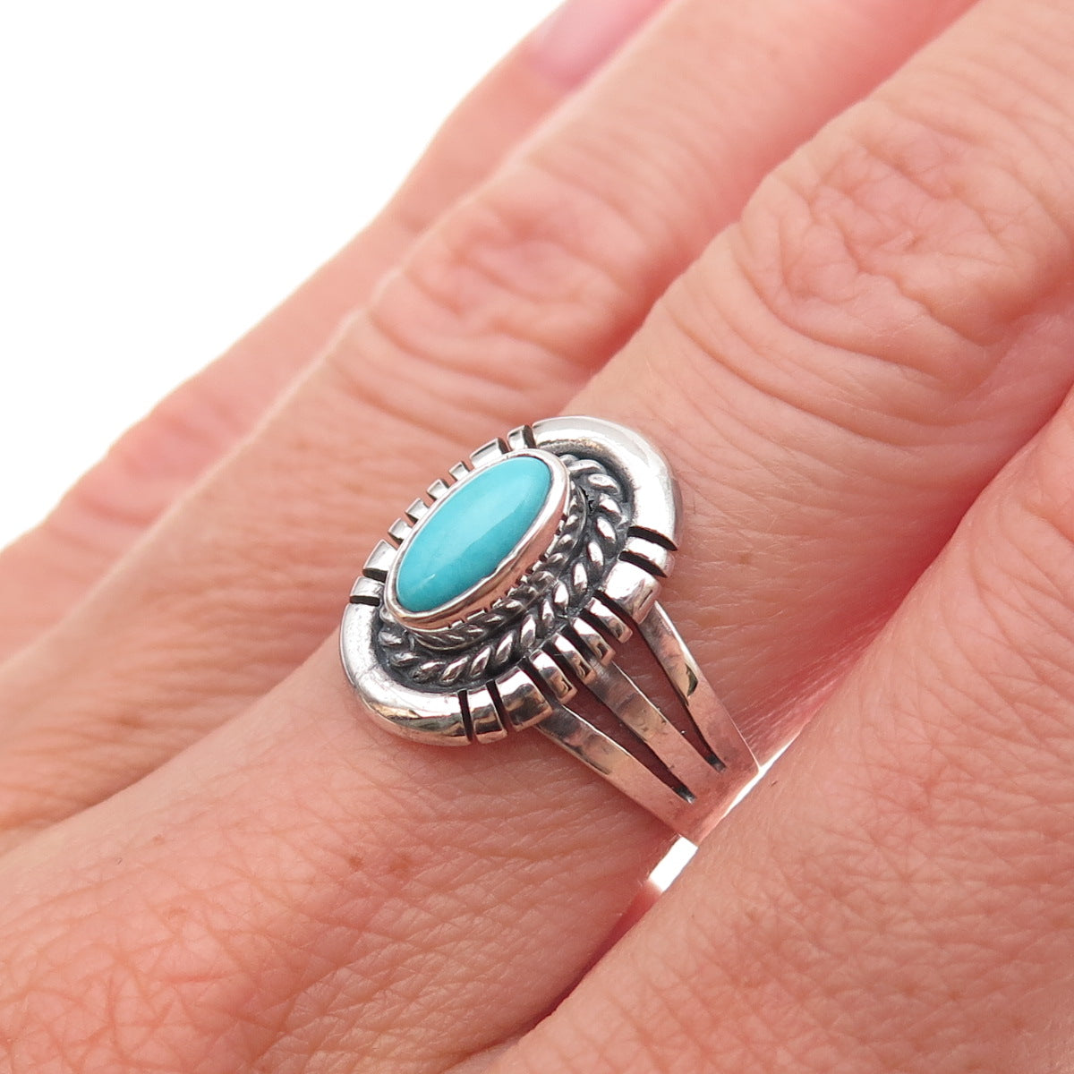 925 Sterling Silver Vintage Real Turquoise Southwestern Oxidized Ring Size 7