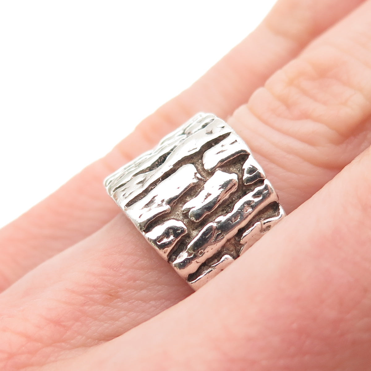 Sara Blaine 925 Sterling Silver Vintage Tree Bark Oxidized Ring Size 5.25