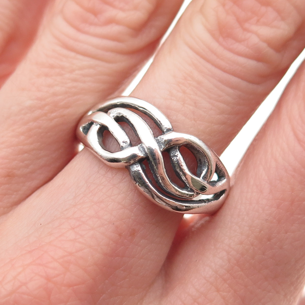 925 Sterling Silver Vintage Modernist Infinity Oxidized Ring Size 10