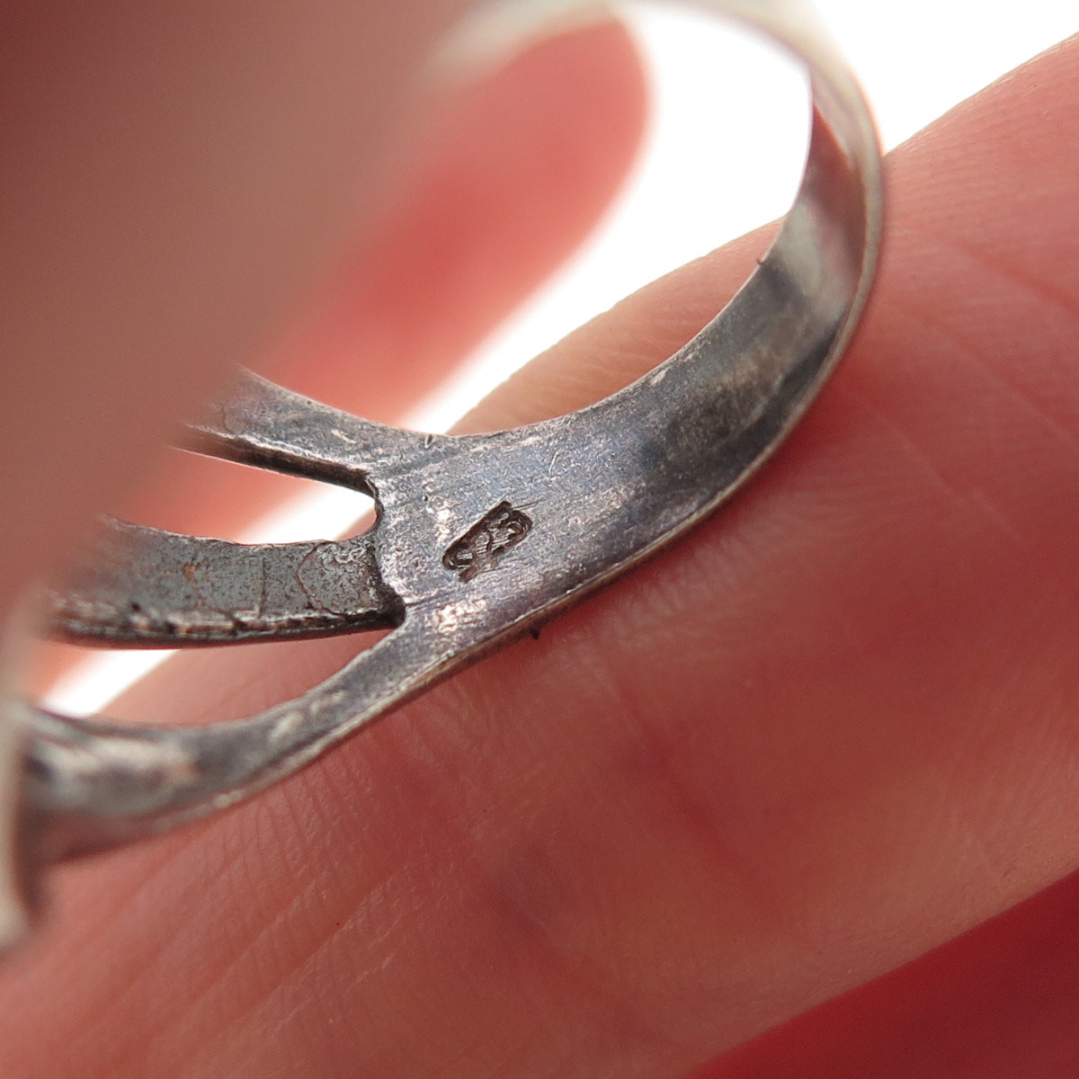 925 Sterling Silver Vintage Modernist Oxidized Ring Size 6.75