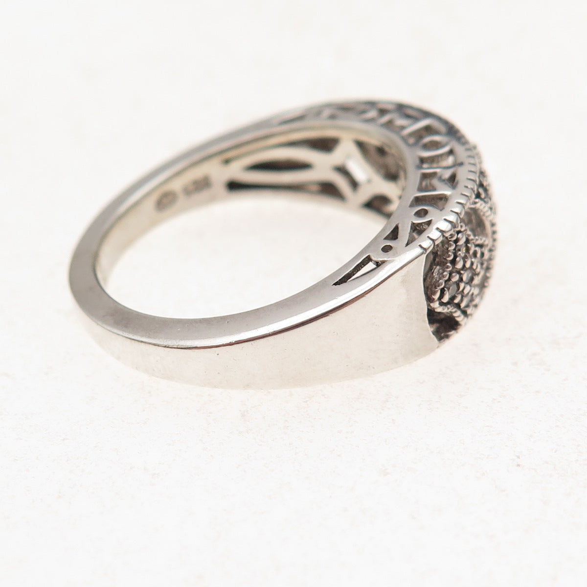 Heng Ngai 925 Sterling Silver Real Diamond 1/10 TW Floral Ring Size 9