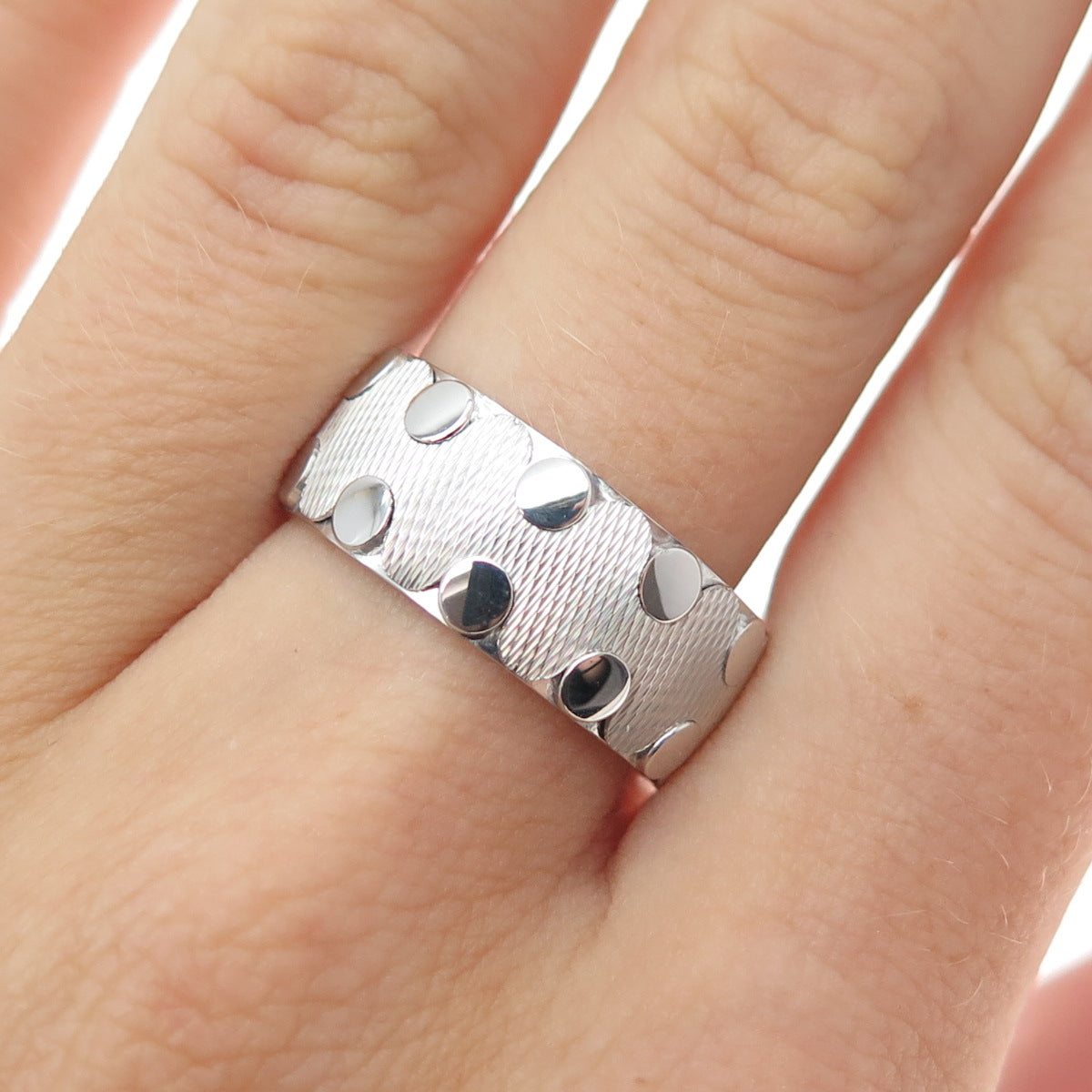 NEOS 925 Sterling Silver Textured Dotted Band Ring Size 7.75