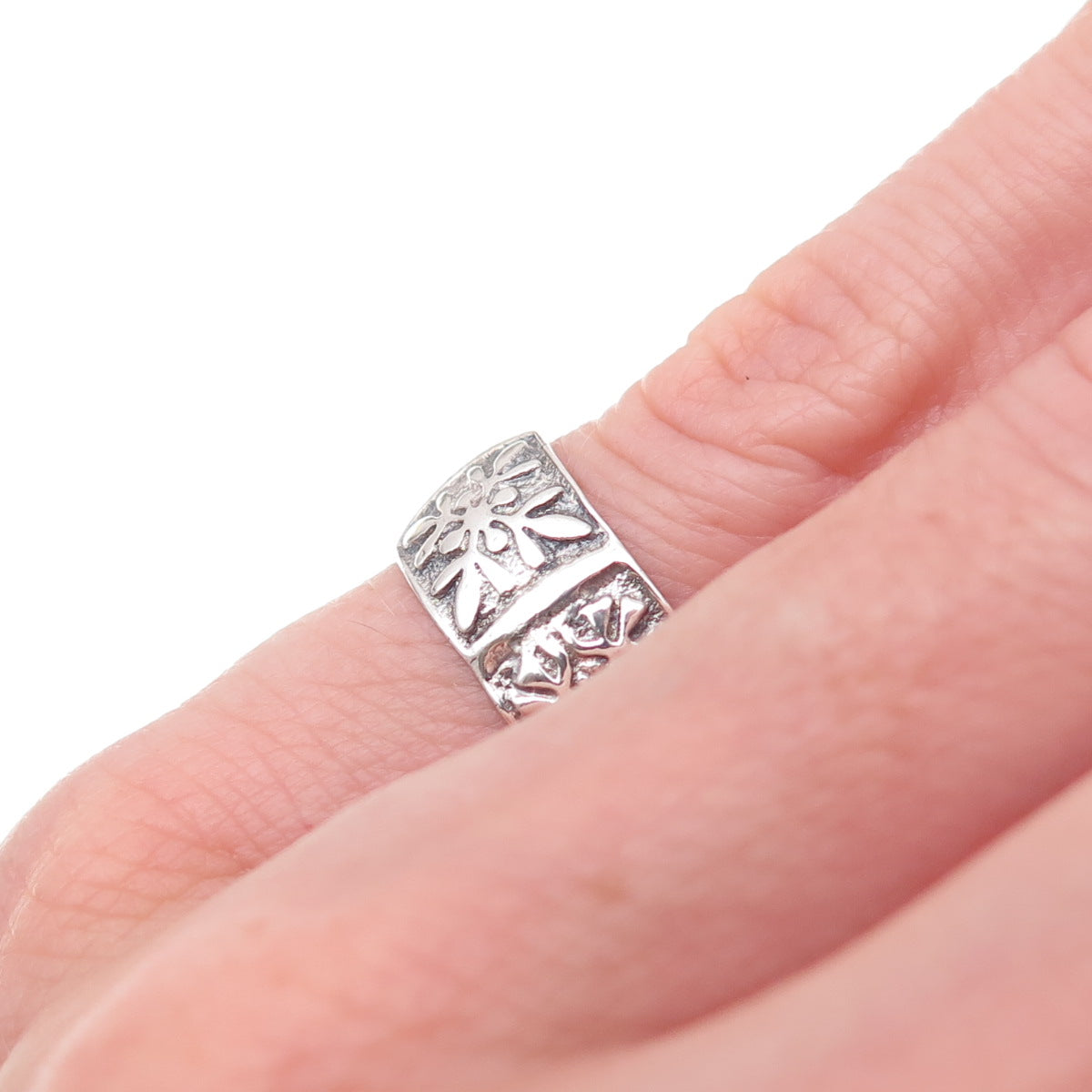 925 Sterling Silver Vintage Snowflake Oxidized Band Ring Size 4.25