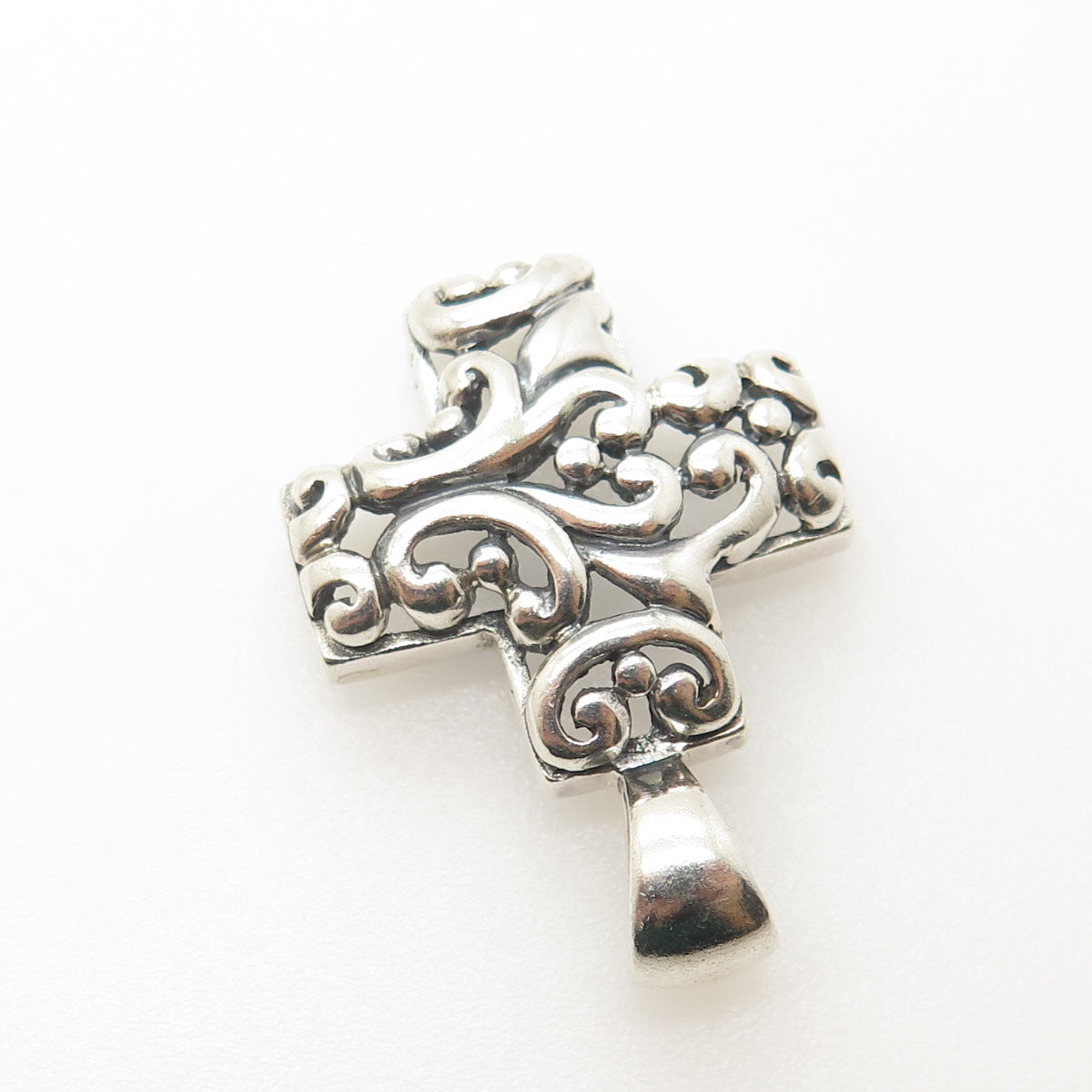 925 Sterling Silver Vintage Ornate Heart Cross Pendant