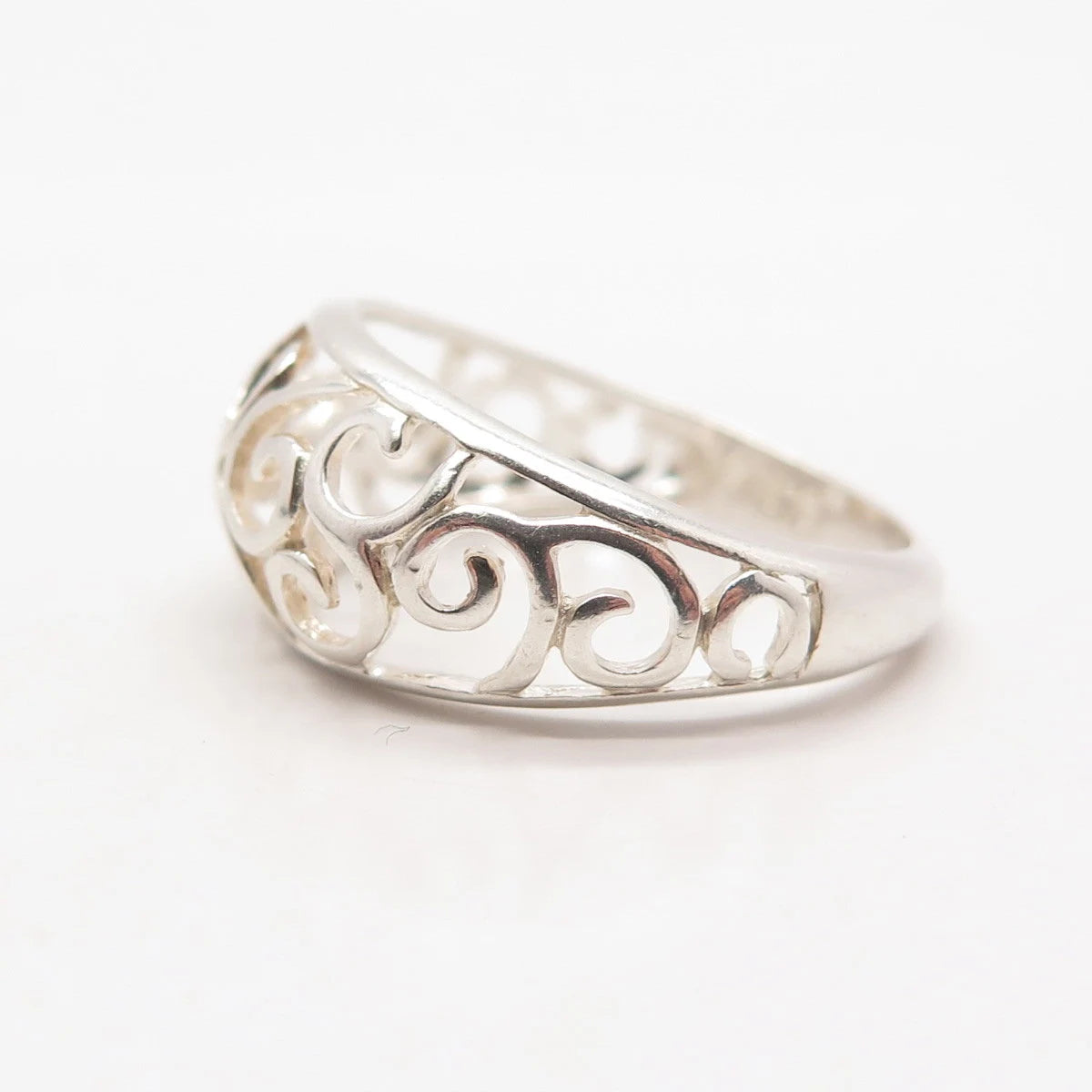 925 Sterling Silver Vintage Nevada Silver Open Swirl Ring Size 8.25
