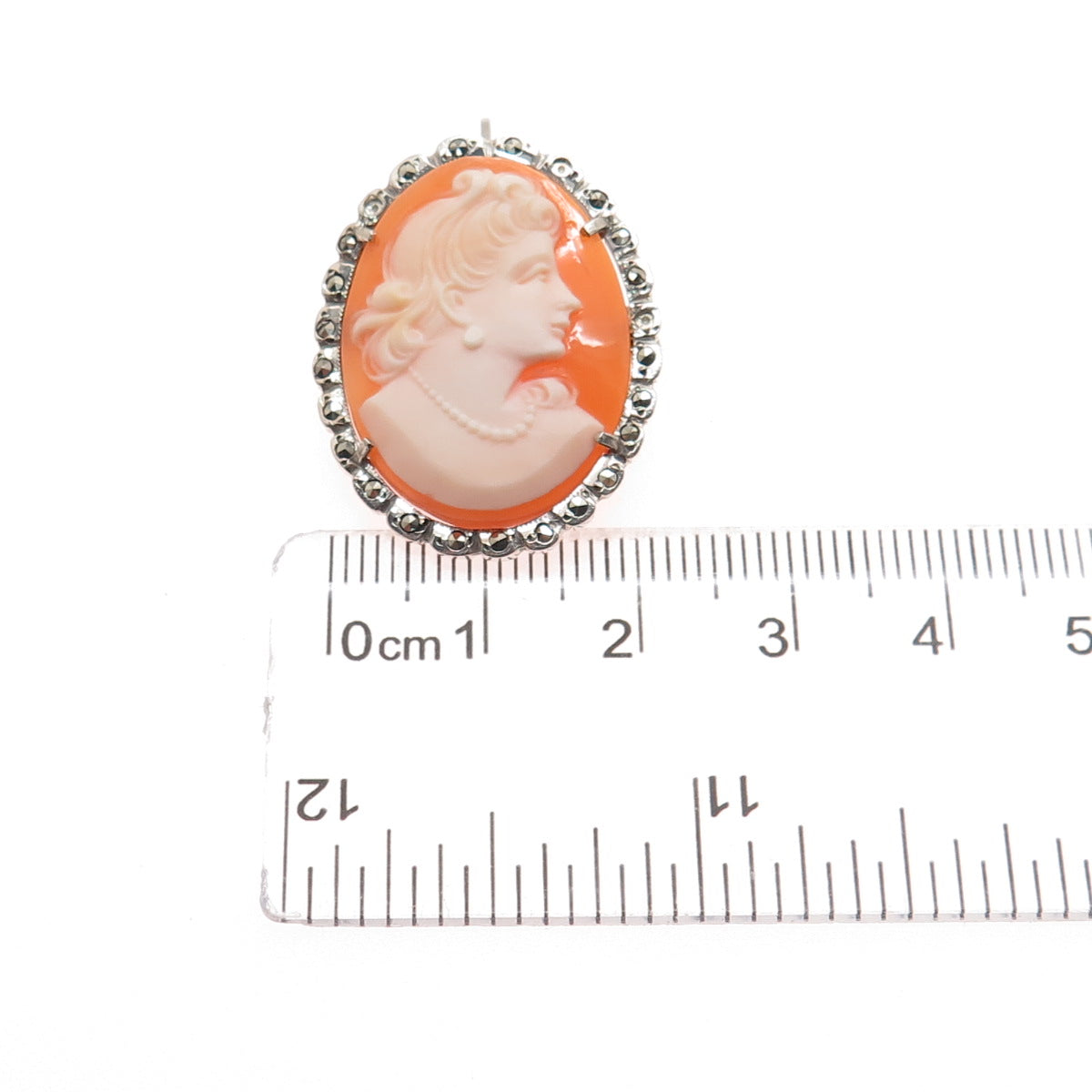 800 Silver Antique MOP & Marcasite Lady Cameo Brooch / Pendant (missing 2 stone)