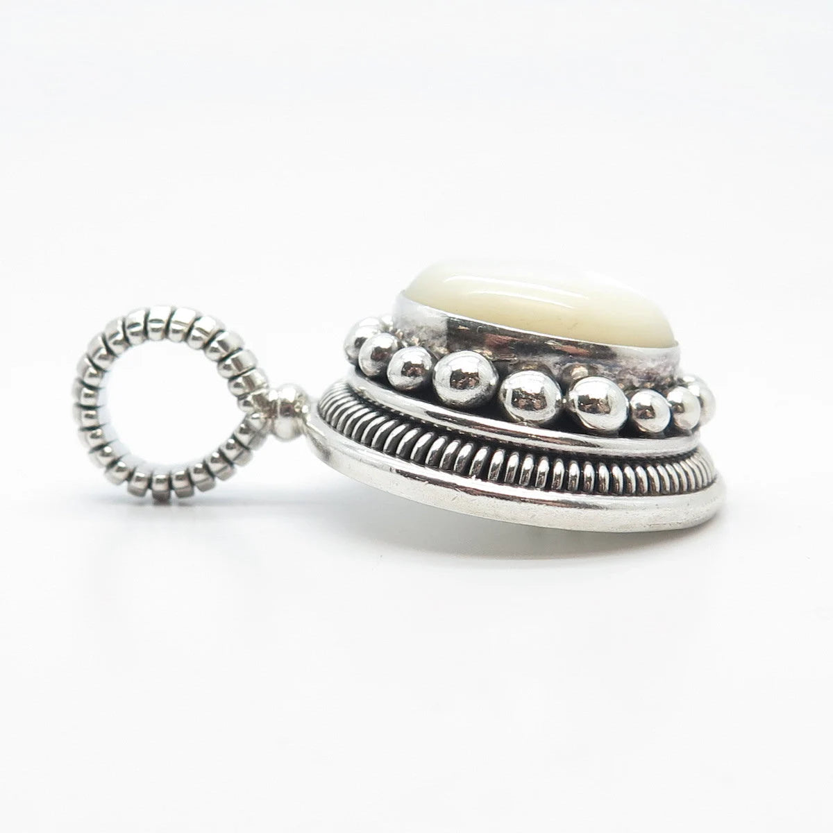 925 Sterling Silver Vintage Suarti Bali Mother-of-Pearl Beaded Oval Pendant