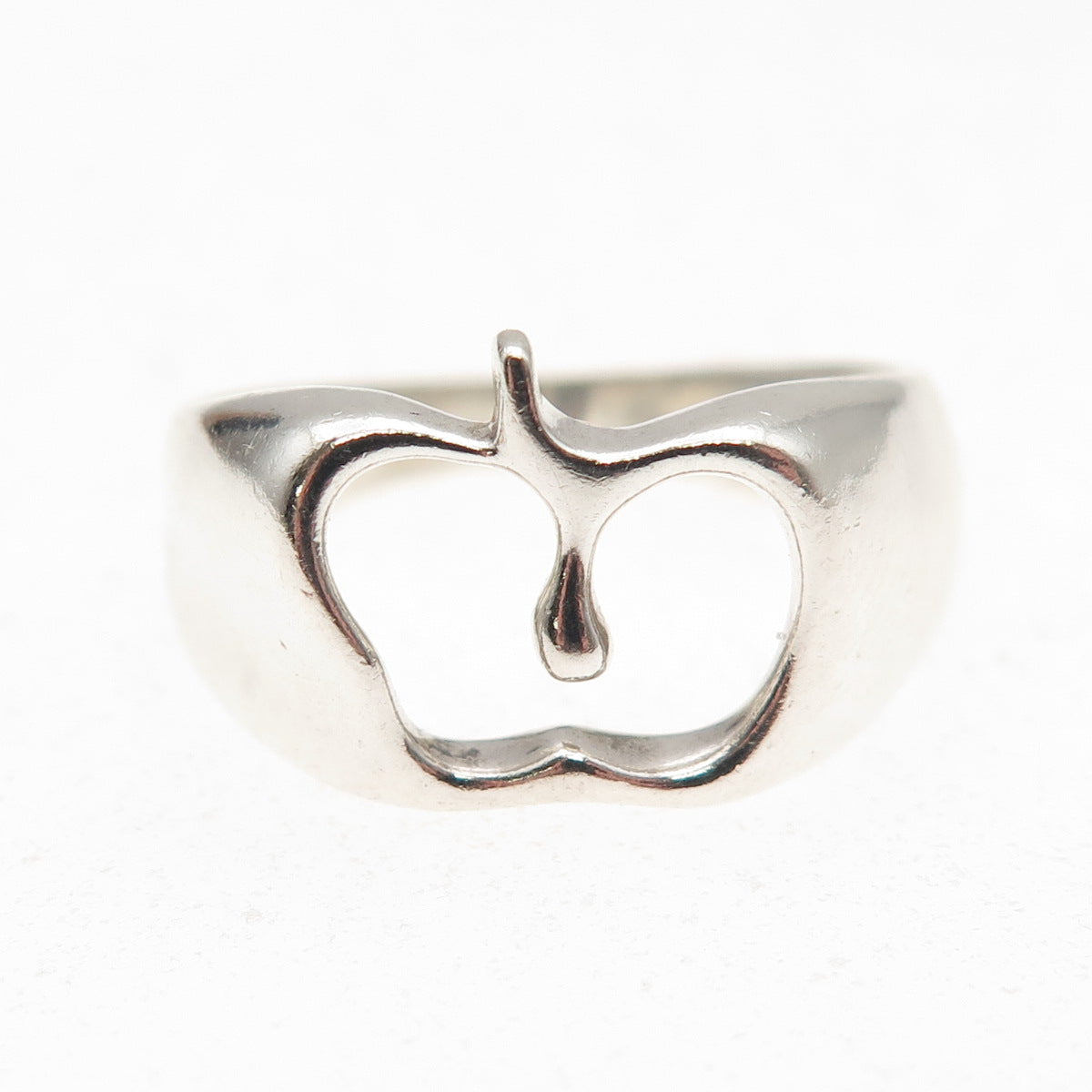 925 Sterling Silver Vintage Carved Apple Ring Size 8.25
