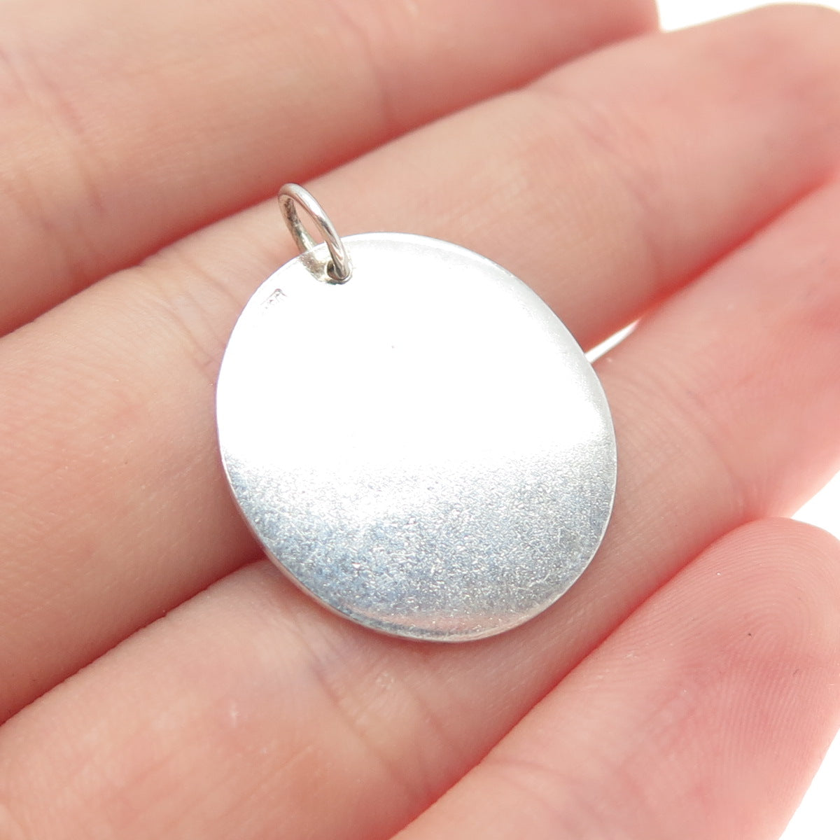 925 Sterling Silver Vintage Letter V Initial Round Tag Minimalist Charm Pendant