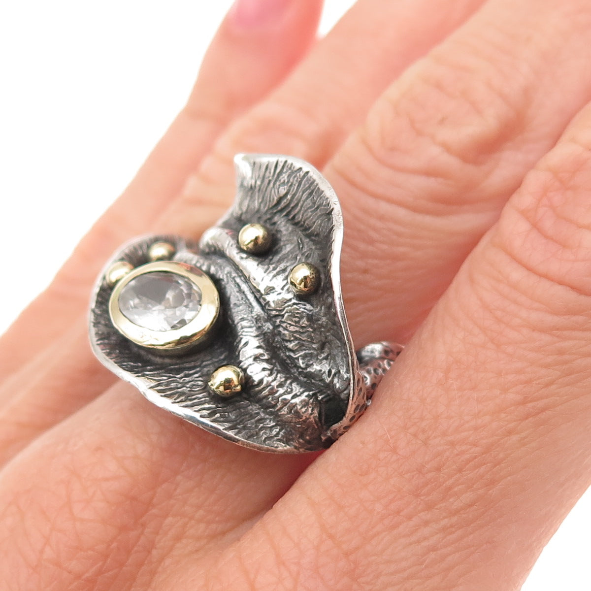 925 Sterling Silver 2-Tone Vintage C Z Modernist Oxidized Ring Size 8