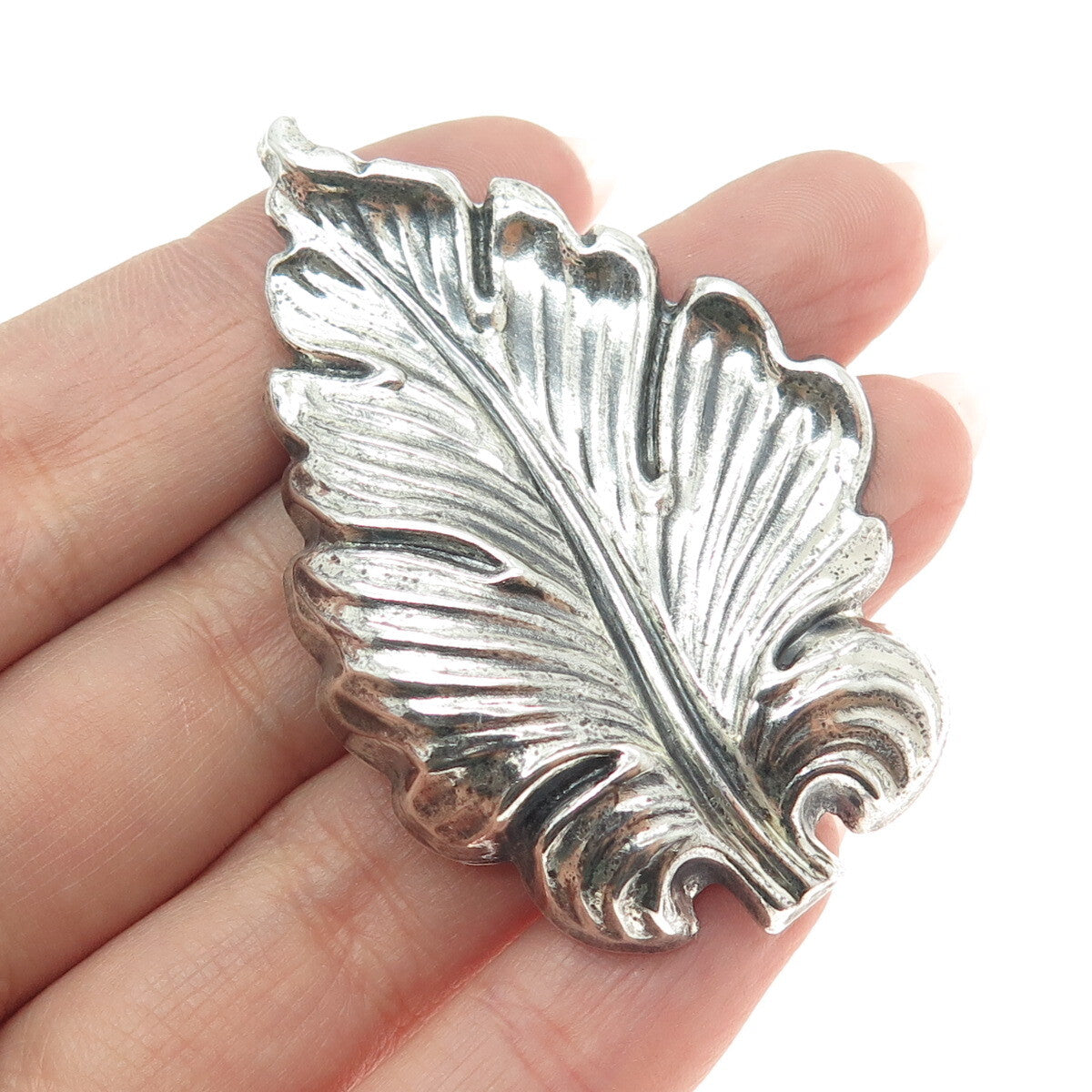 DANECRAFT 925 Sterling Silver Antique Art Deco Leaf Repousse Oxidized Pin Brooch