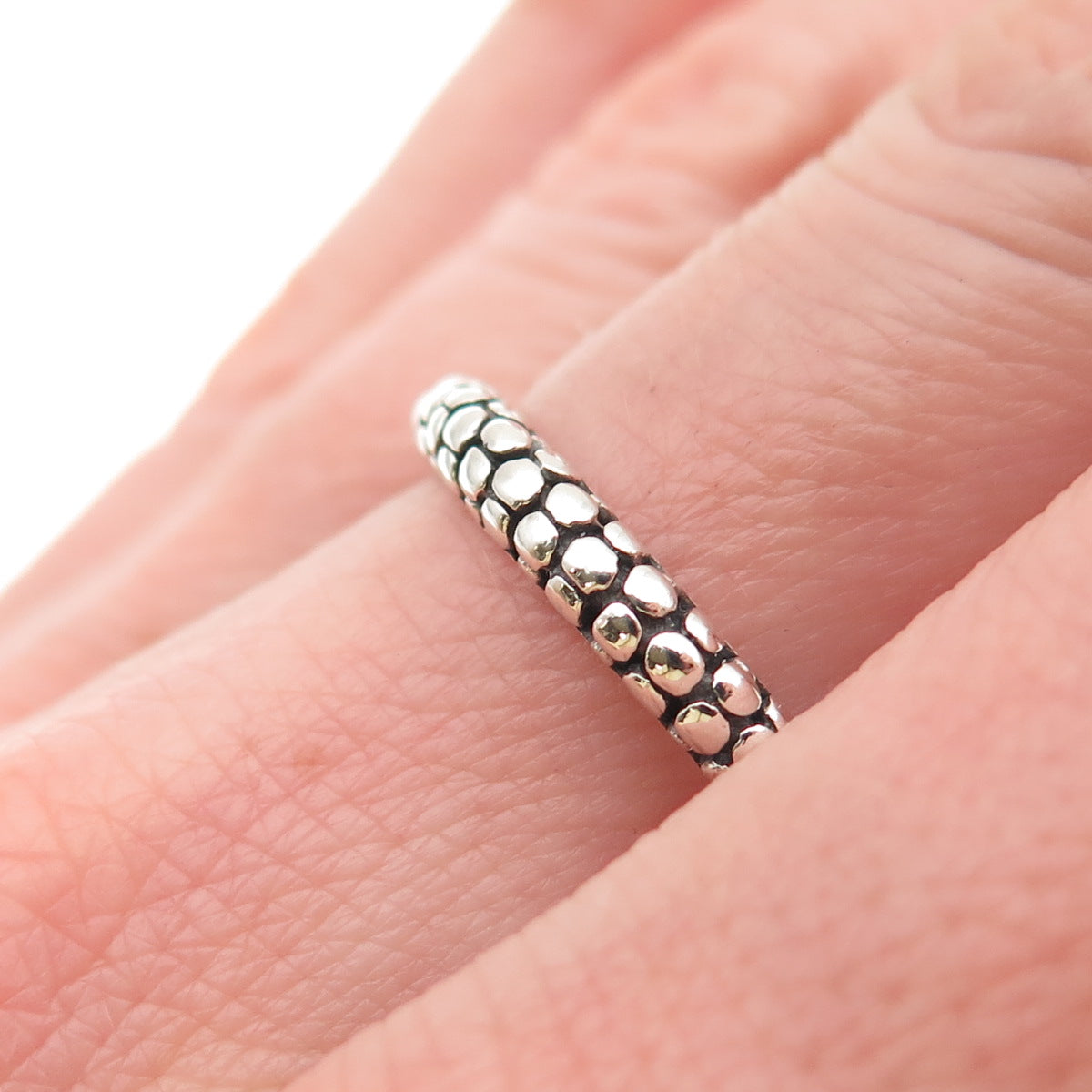Michael Dawkins 925 Sterling Silver Dotted Oxidized Band Ring Size 8