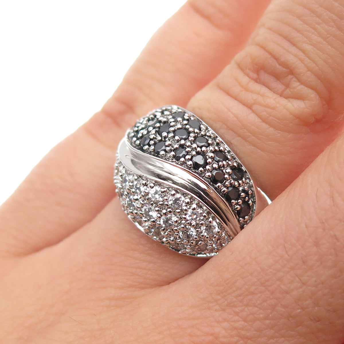 925 Sterling Silver Real Round-Cut Black Spinel & C Z Yin Yang Ring Size 6.25