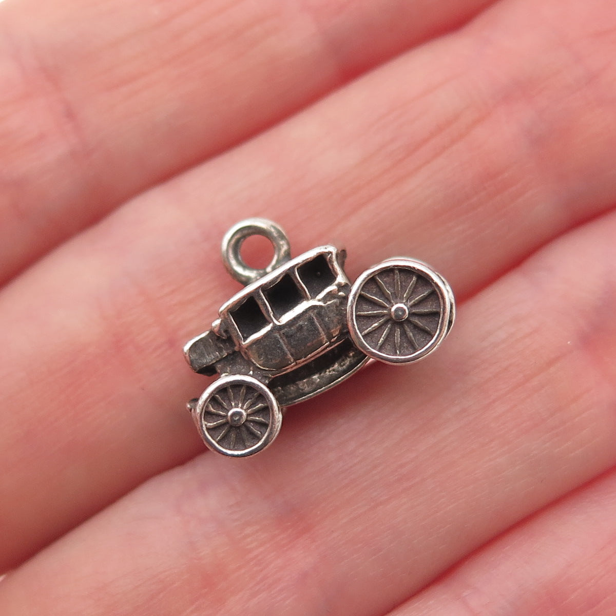 925 Sterling Silver Vintage Stagecoach / Carriage 3D Mini Charm Pendant