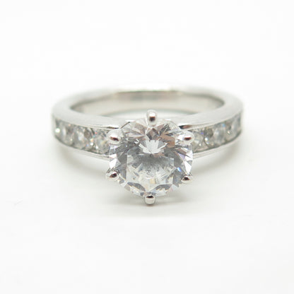 925 Sterling Silver Round-Cut Shaped C Z Engagement Ring Size 5.25