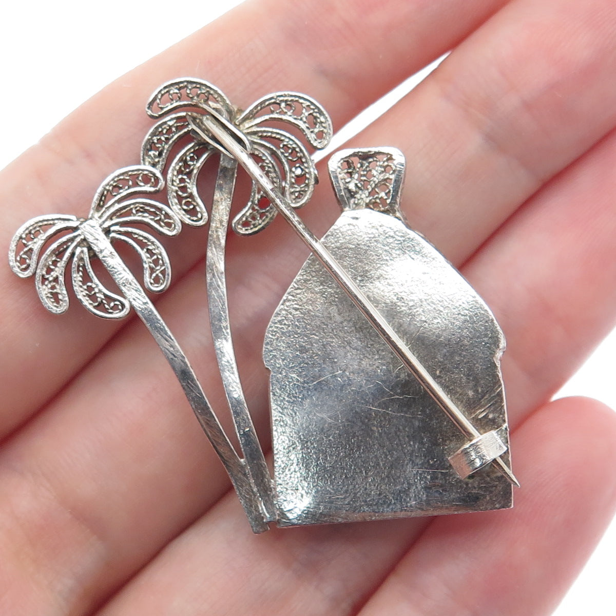 925 Sterling Silver Vintage Bungalow & Palm Tree Filigree Pin Brooch