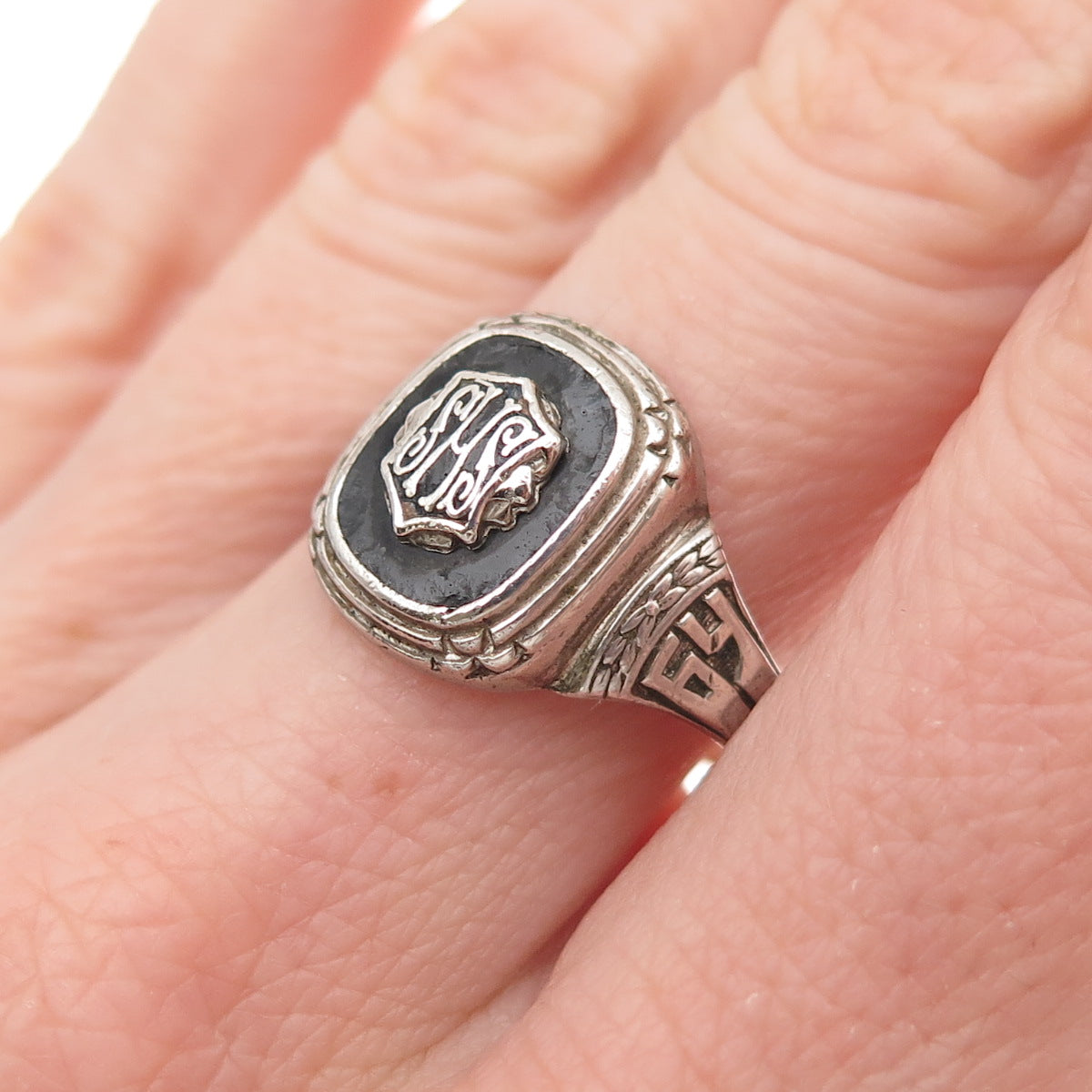 SK & F 925 Sterling Silver Vintage 1964 Enamel SHS School Oxidized Ring Size 8