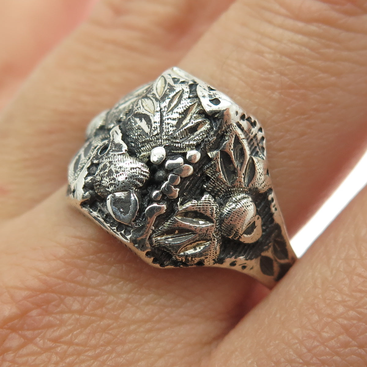 925 Sterling Silver Antique Art Deco Floral Oxidized Ring Size 12