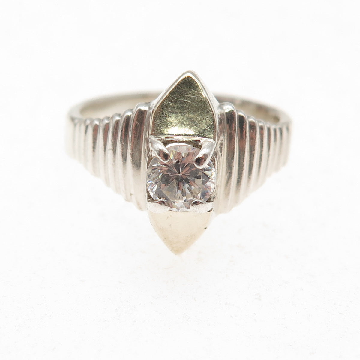 800 Silver 2-Tone Vintage Round-Cut C Z Modernist Oxidized Ring Size 6.25