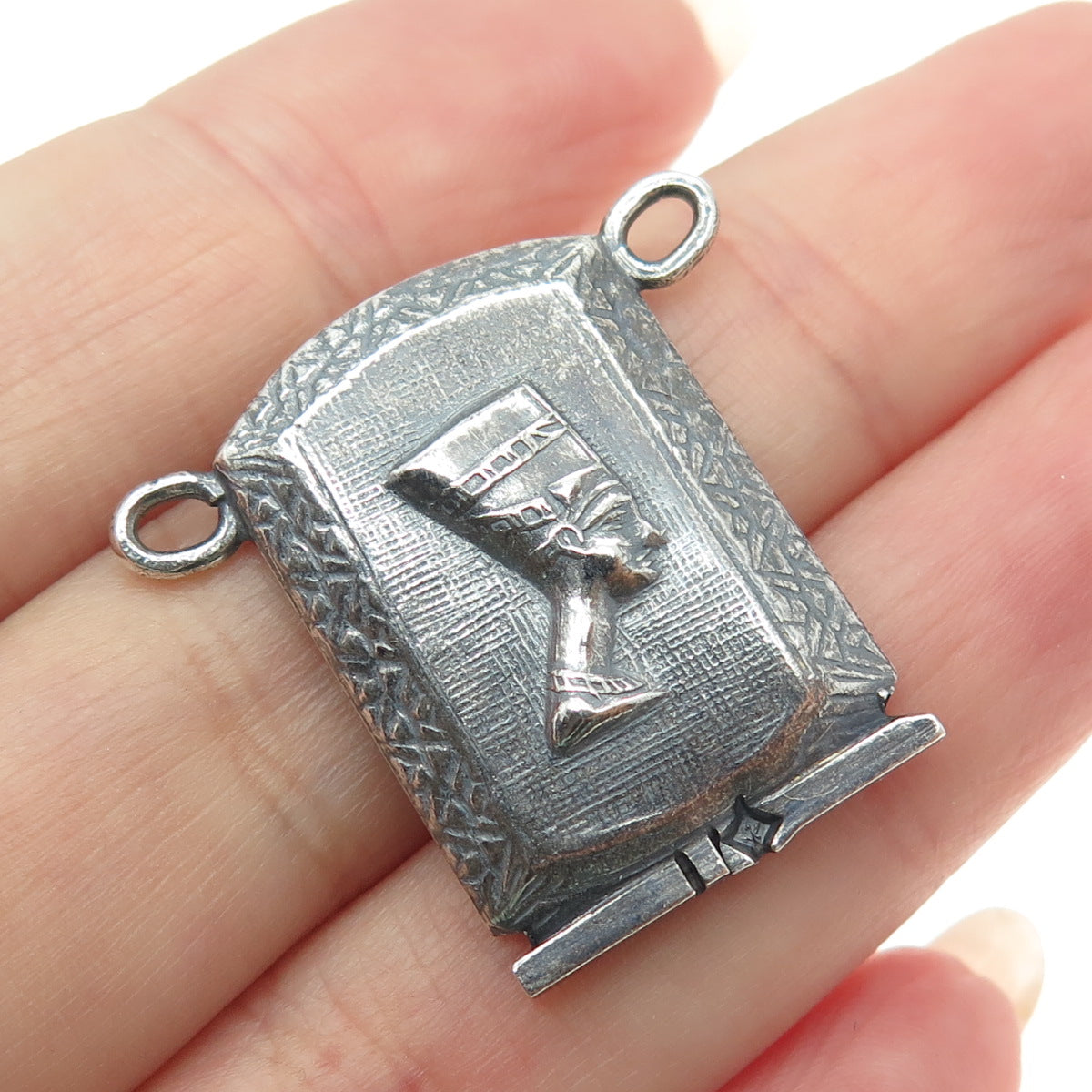 800 Silver Vintage Egyptian Nefertiti Pharaoh Oxidized Centerpiece Pendant