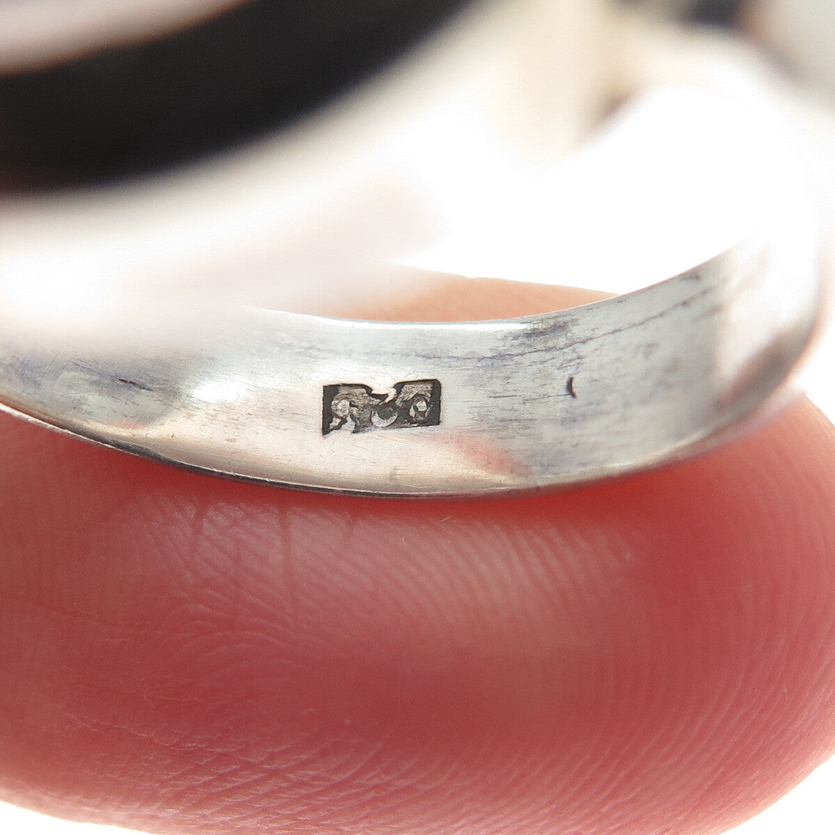 925 Sterling Silver Vintage Real Hematite Modernist Oxidized Ring Size 7
