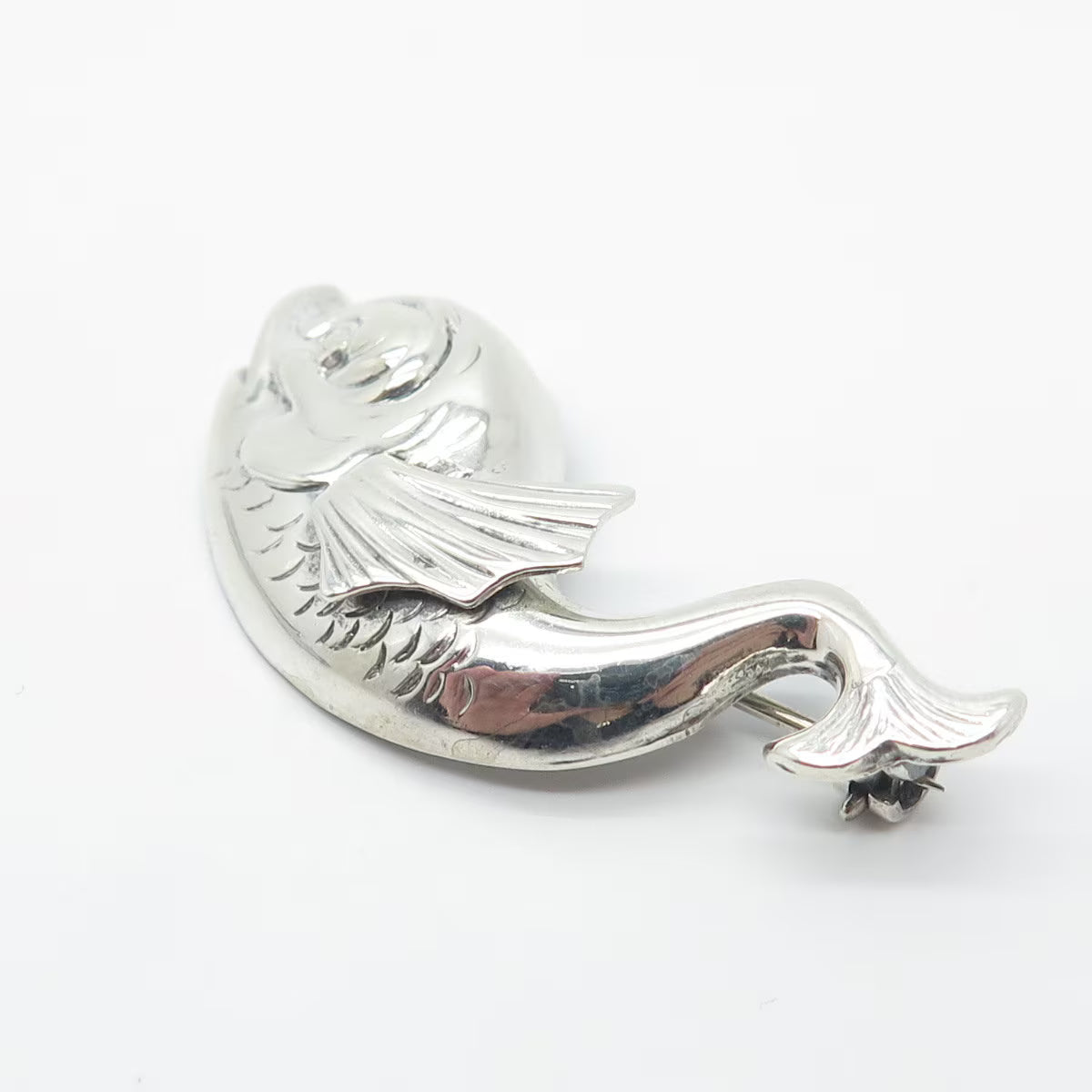925 Sterling Silver Vintage Lang Fish Ornate Pin Brooch