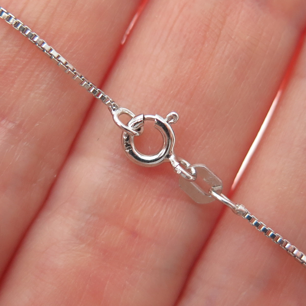 SAI 925 Sterling Silver Black & White C Z Flower Pendant Box Chain Necklace 18"