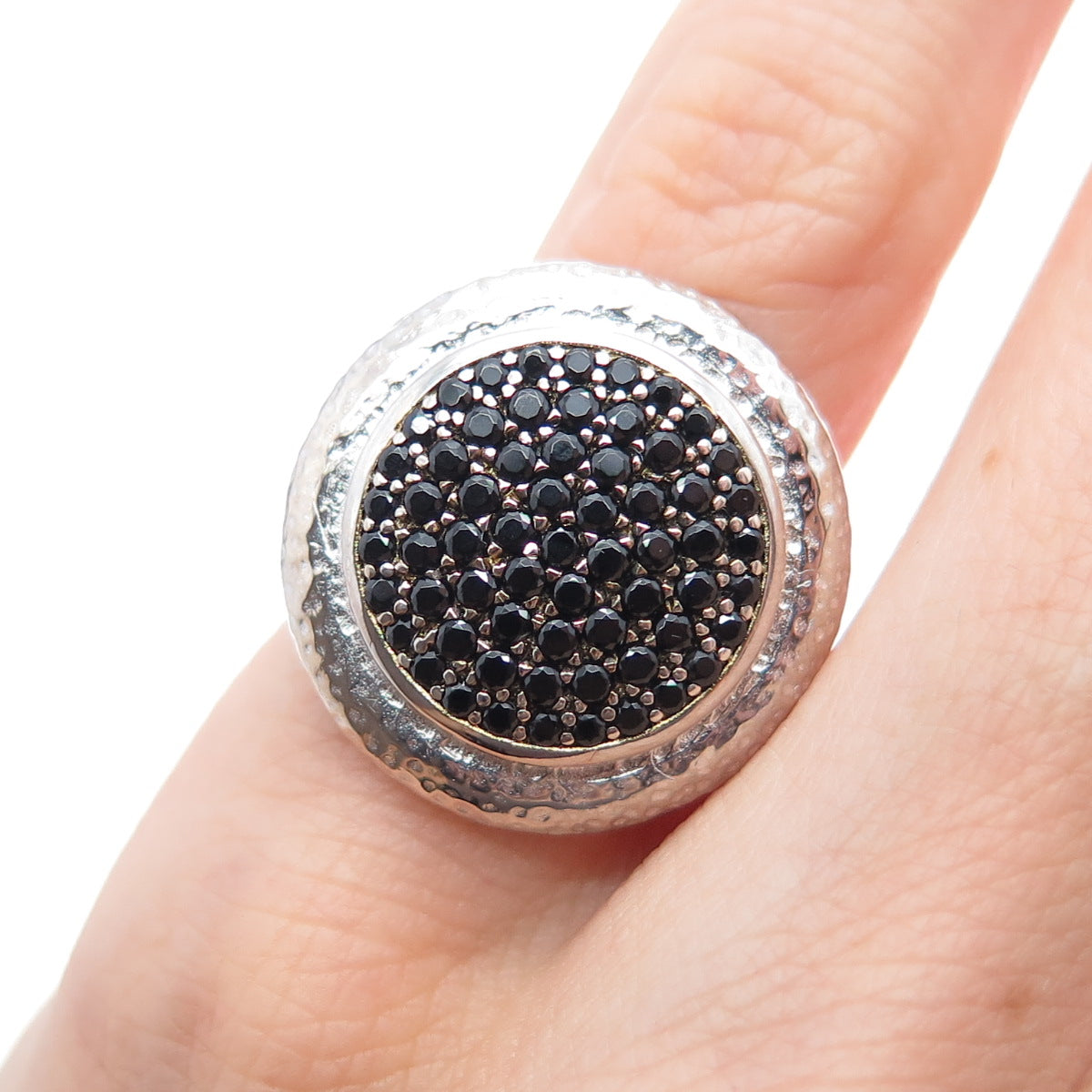 925 Sterling Silver Real Round-Cut Black Spinel Hammered Ring Size 4