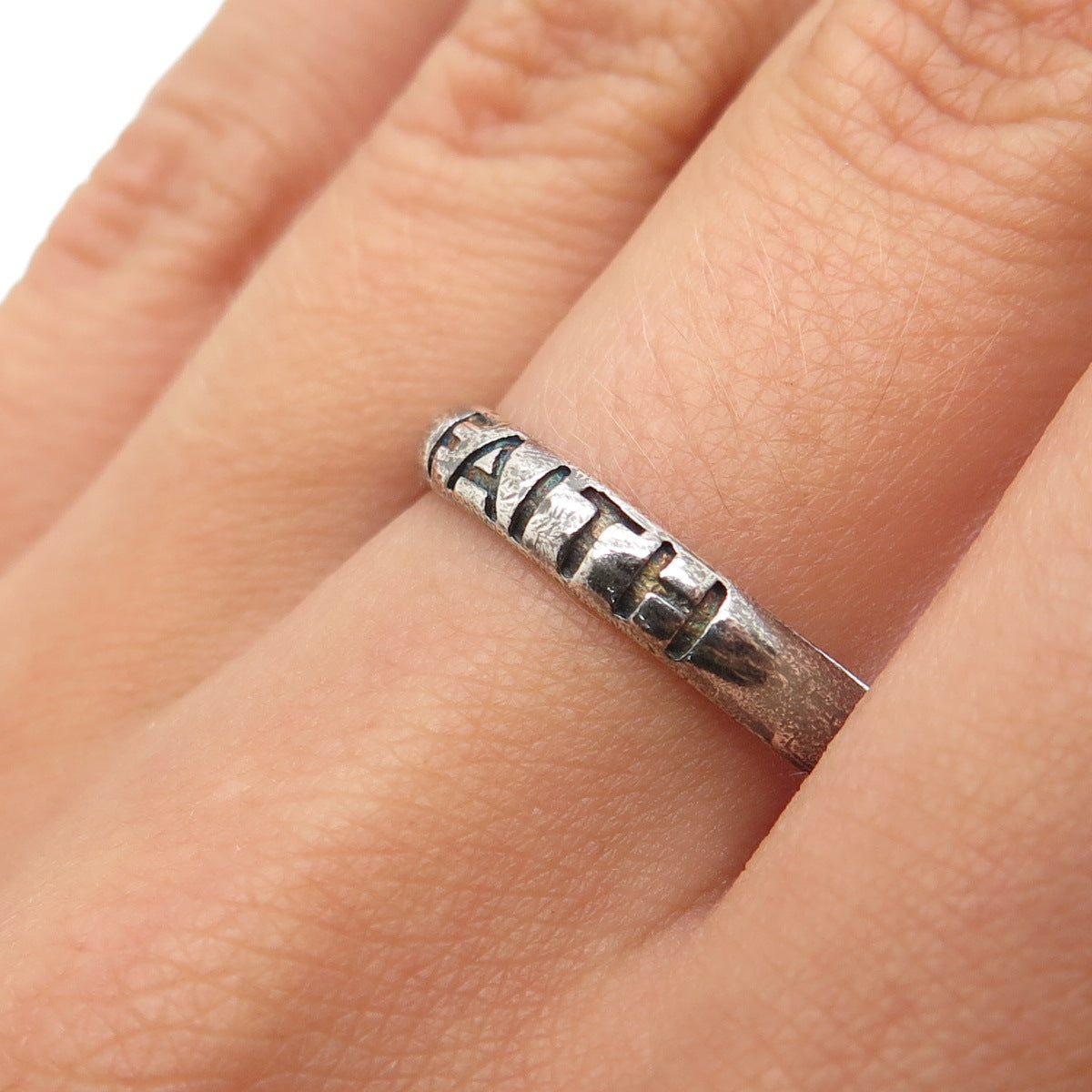 KEN CRAFTS 925 Sterling Silver Vintage Faith Oxidized Band Ring Size 7.75