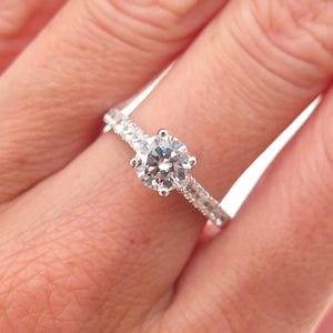 925 Sterling Silver Round-Cut C Z Engagement Ring Size 7