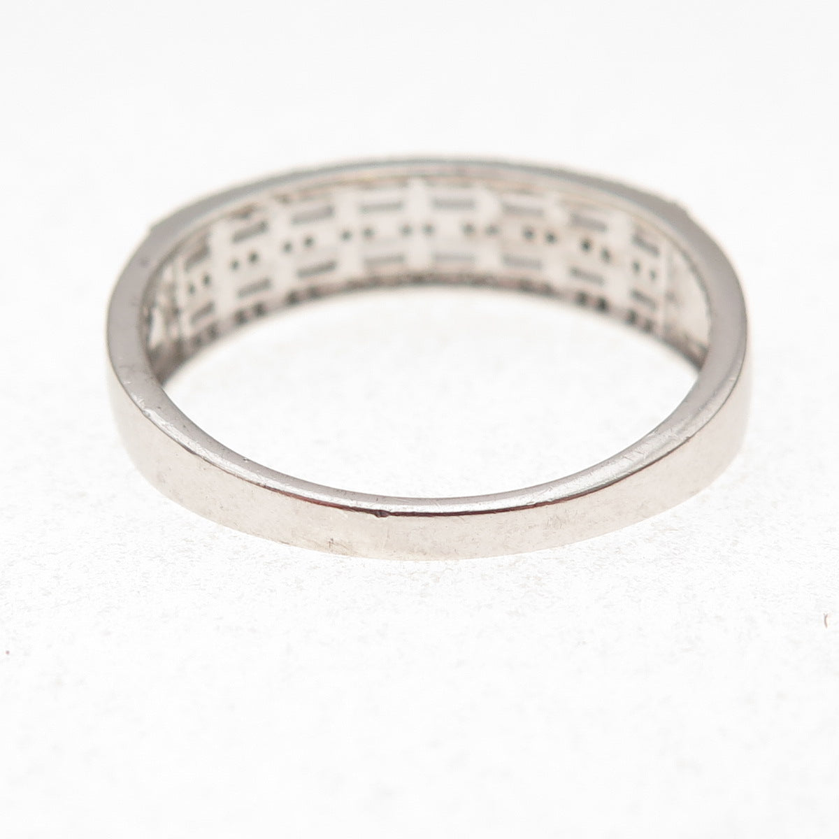 925 Sterling Silver Emerald & Round-Cut C Z Ring Size 12.25