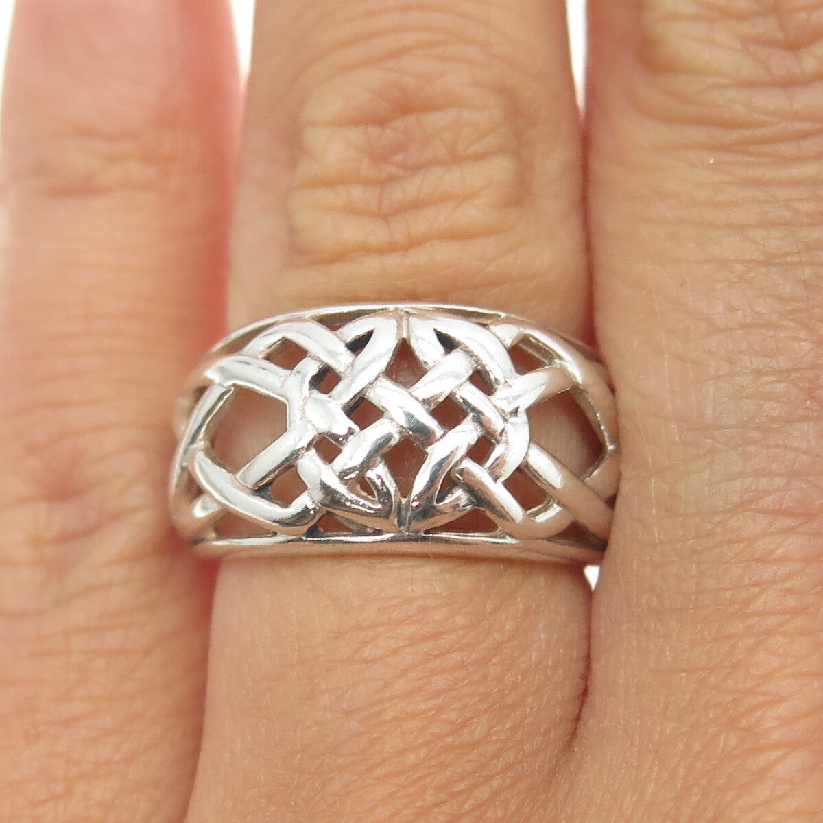 925 Sterling Silver Vintage Celtic Knot Ring Size 6