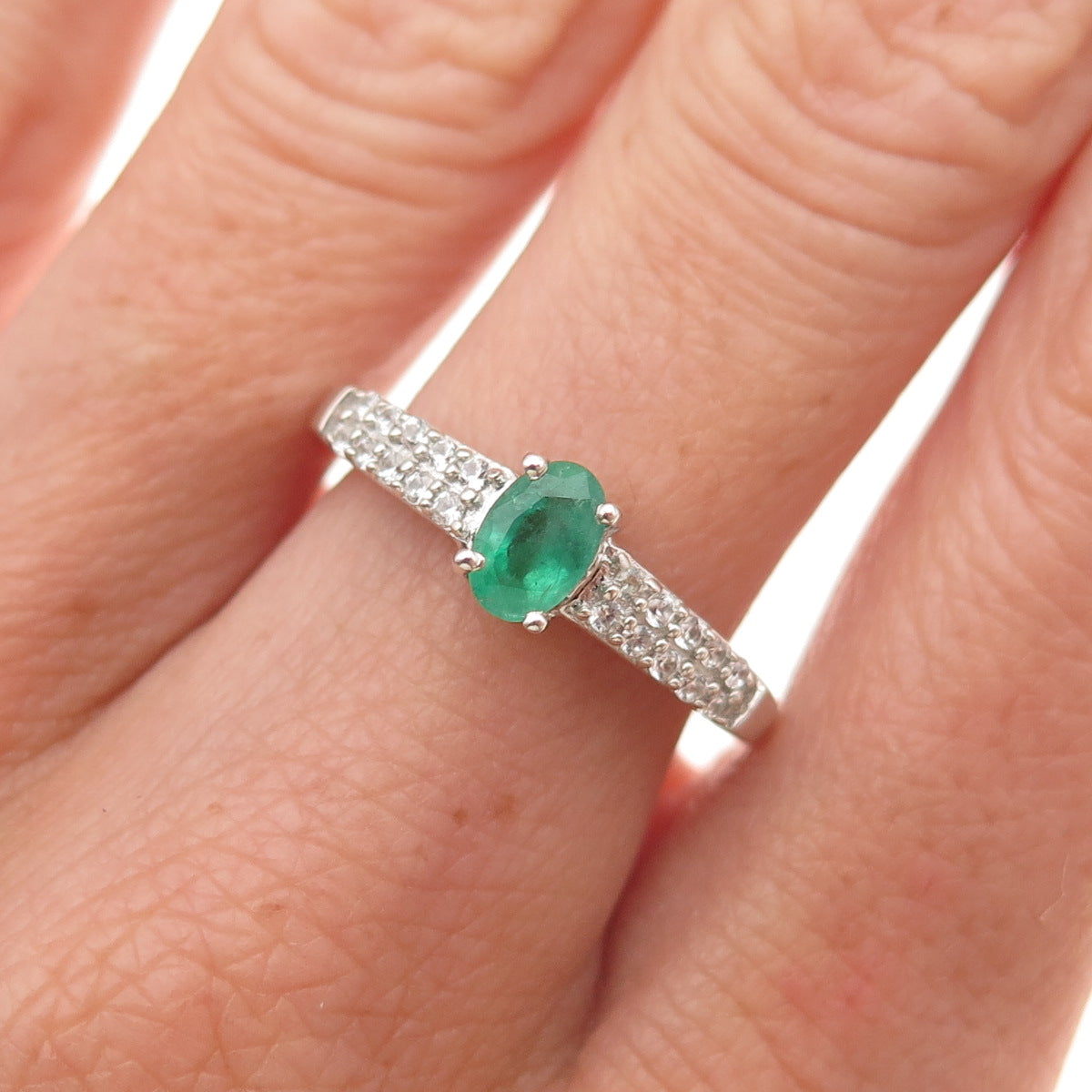 Chuck Clemency 925 Sterling Silver Real Emerald & White Topaz Ring Size 7