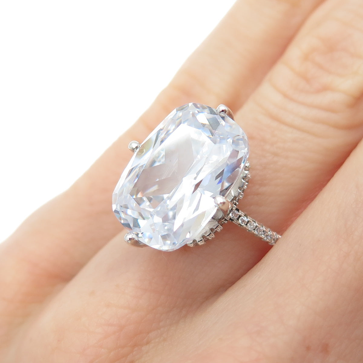 925 Sterling Silver Cushion-Cut C Z Engagement Ring Size 5