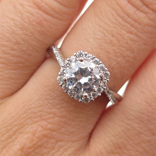 925 Sterling Silver Round-Cut C Z Engagement Ring Size 7