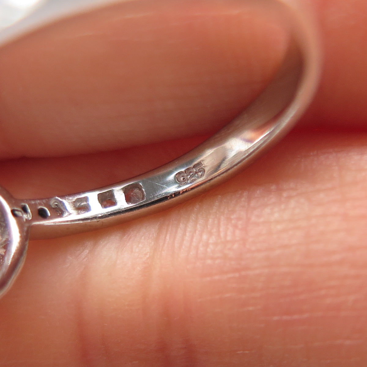 925 Sterling Silver Round-Cut C Z Heart Ring Size 7