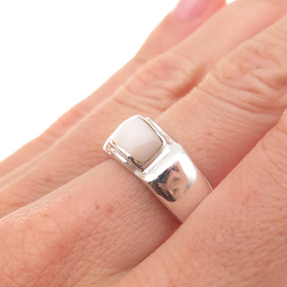 925 Sterling Silver Vintage Real MOP Modernist Oxidized Ring Size 7.25