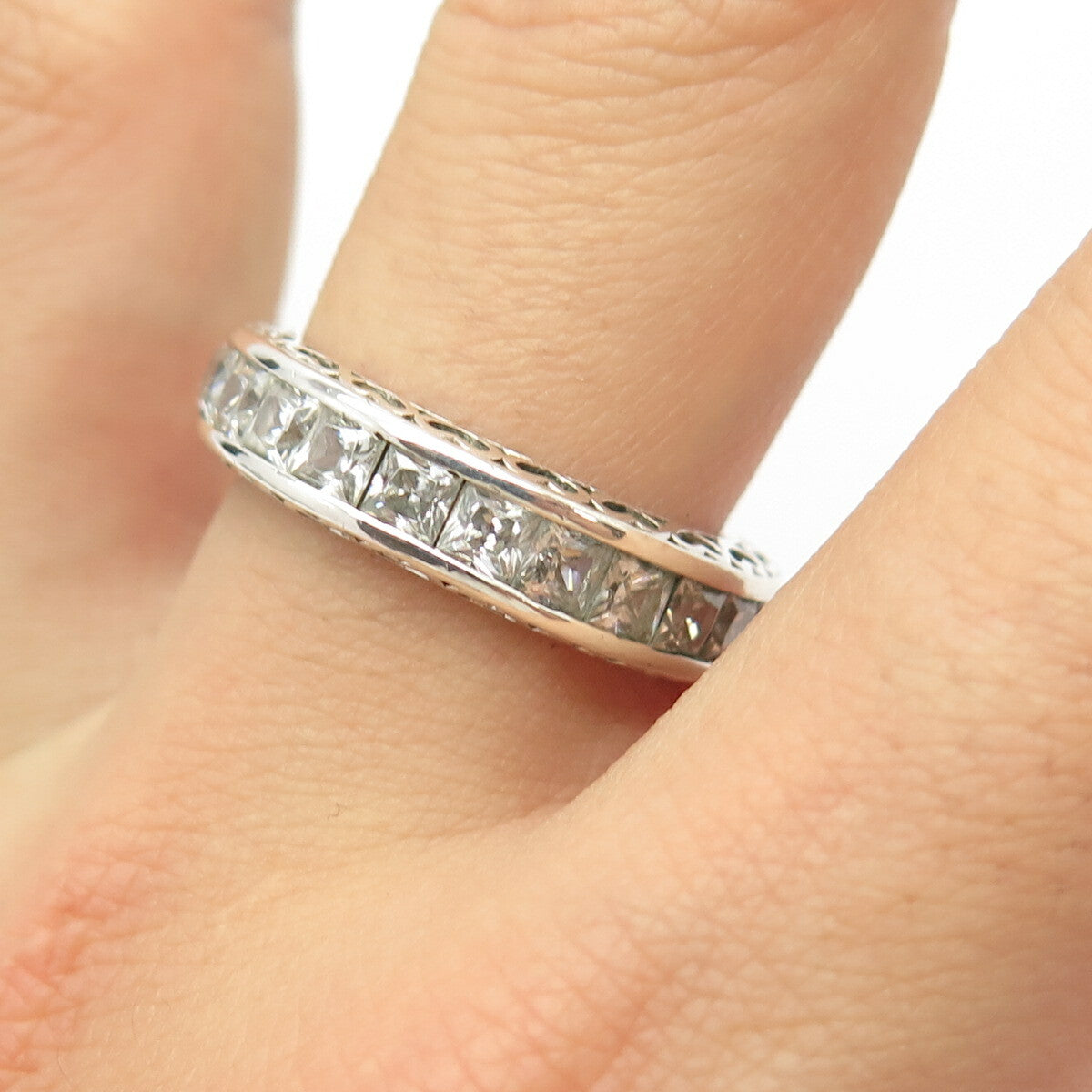925 Sterling Silver C Z Wedding Ring Size 9