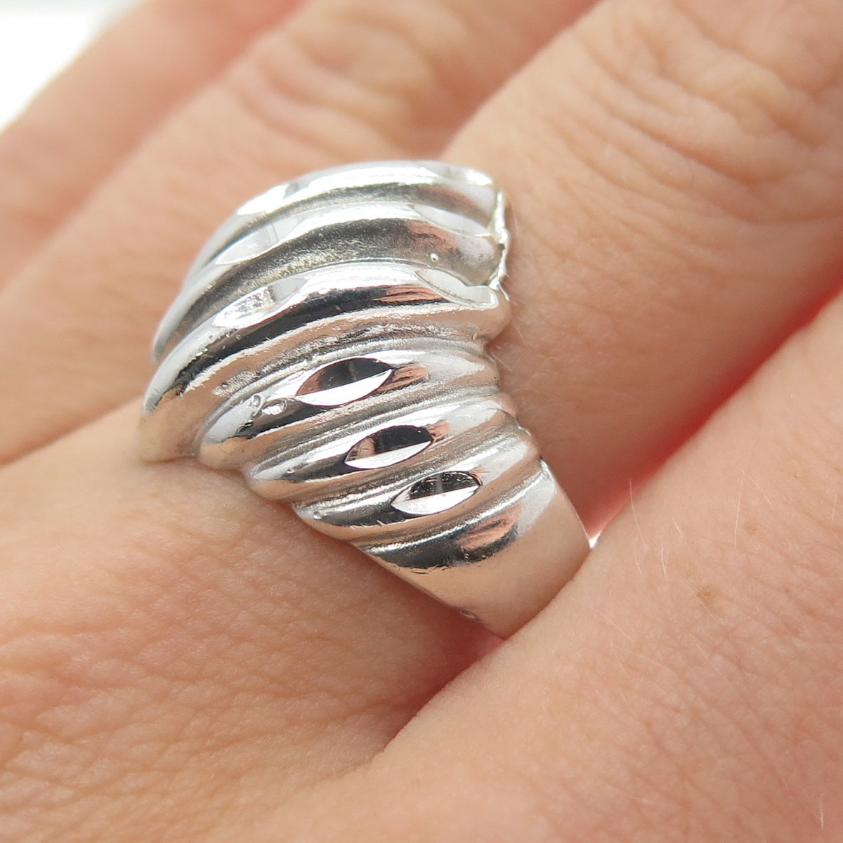 925 Sterling Silver Vintage Modernist Ribbed Ring Size 6.75
