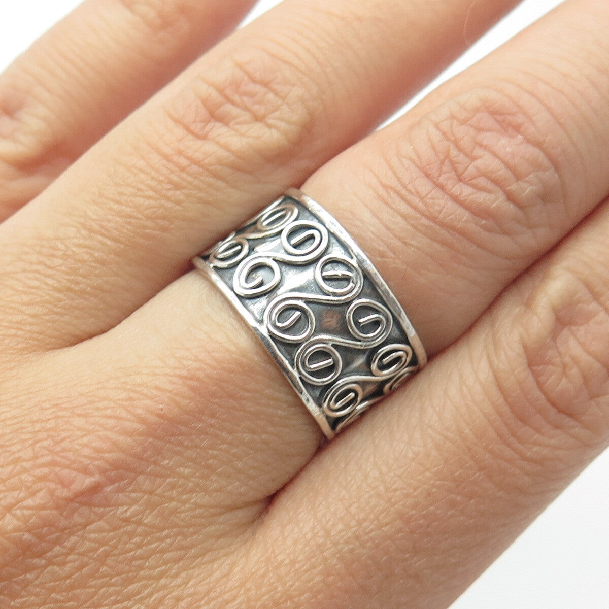 925 Sterling Silver Vintage Spiral Ann Around Band Ring Size 8.5