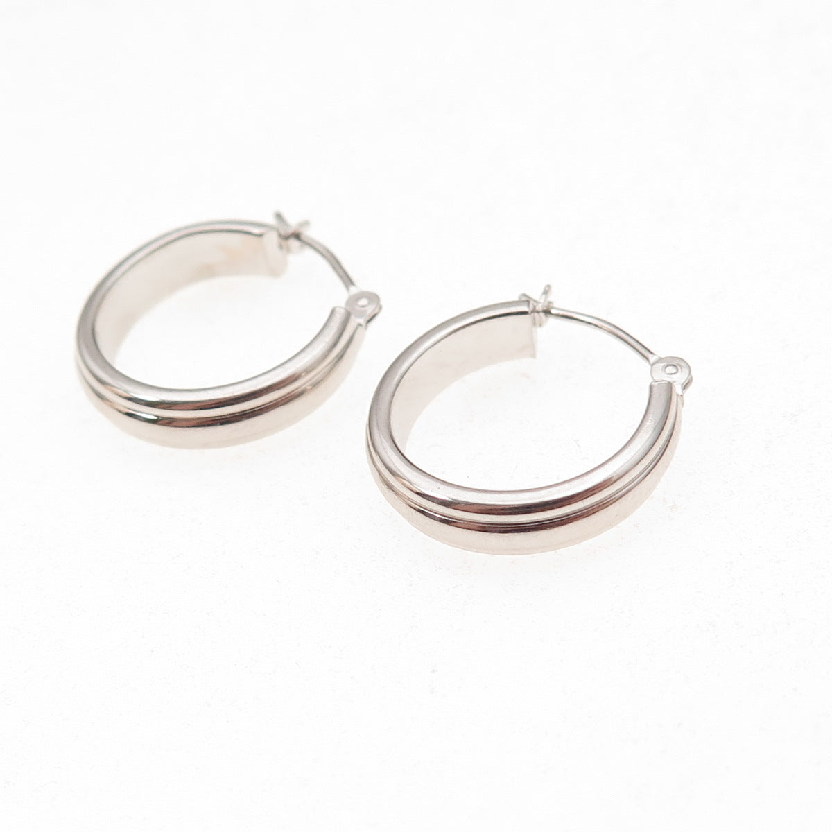 Jacmel Mauritius 14K White Gold Hoop Earrings