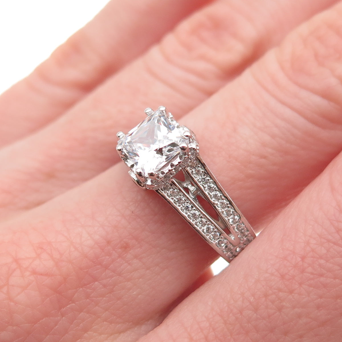 925 Sterling Silver Princess & Round-Cut C Z Engagement Ring Size 7.25